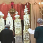 Women praying in a synagogue